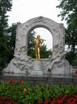 ヨハン・シュトラウス�Uの像
